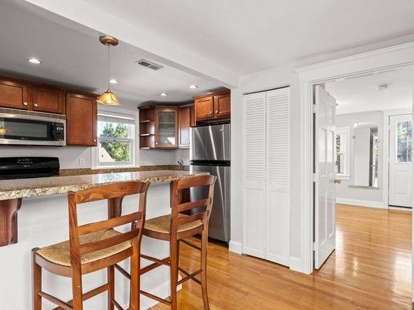 52 Metropolitan Ave 3, Boston MA 02131