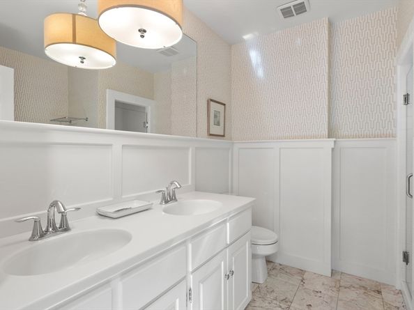 10 Cartwright Road, Wellesley MA 02482