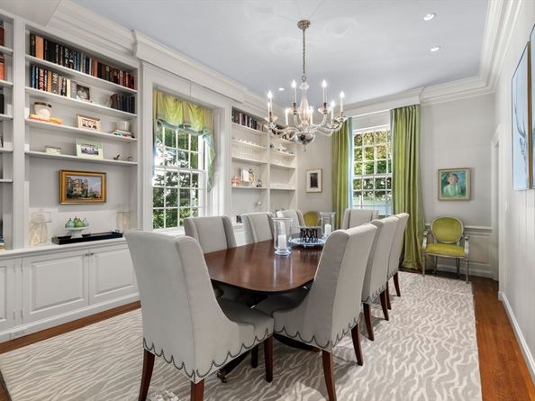 10 Cartwright Road, Wellesley MA 02482