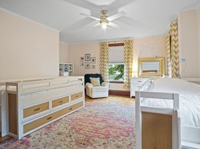 9 Arlington Rd, Woburn MA 01801