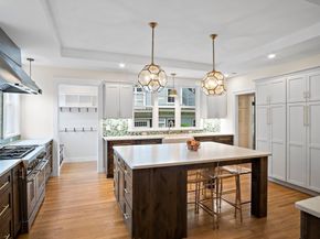9 Arlington Rd, Woburn MA 01801