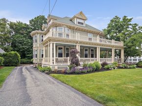 9 Arlington Rd, Woburn MA 01801