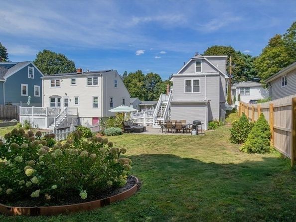 41 Arlington Rd, Dedham MA 02026