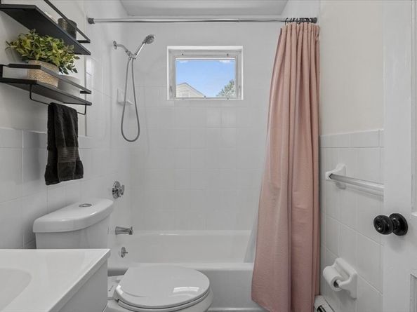 41 Arlington Rd, Dedham MA 02026