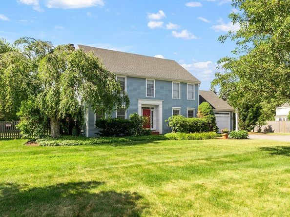 144 Harrington Ave, Concord MA 01742