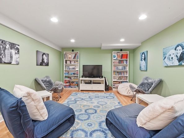 144 Harrington Ave, Concord MA 01742