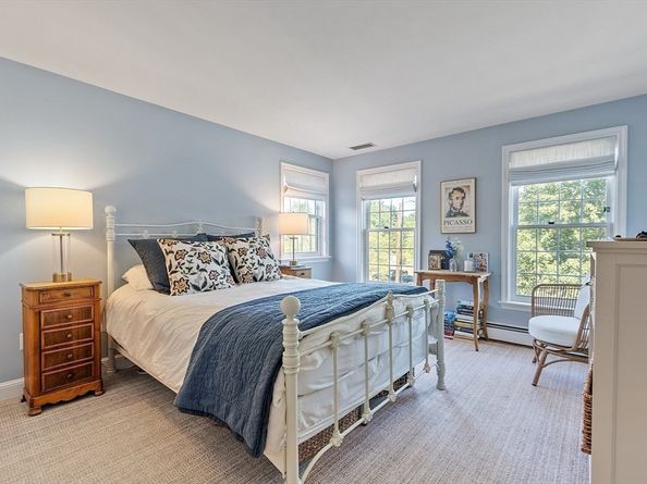 144 Harrington Ave, Concord MA 01742