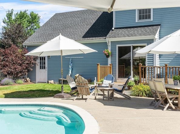144 Harrington Ave, Concord MA 01742