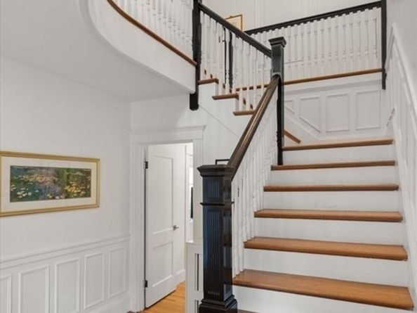 63 Cedar St, Newton MA 02459