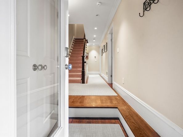 85 Pembroke St 1, Boston MA 02118