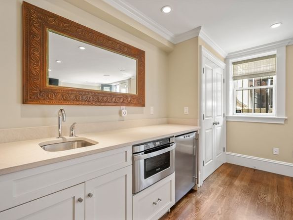 85 Pembroke St 1, Boston MA 02118