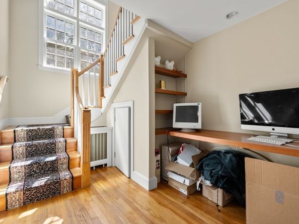 103 Loring Rd, Weston MA 02493