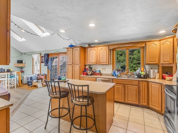 1126 Plymouth St, East Bridgewater MA 02333