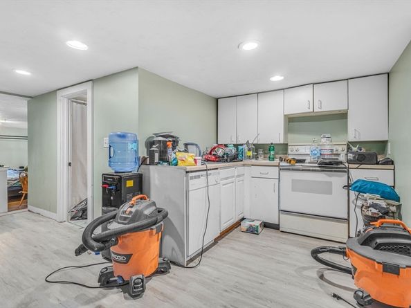 1126 Plymouth St, East Bridgewater MA 02333