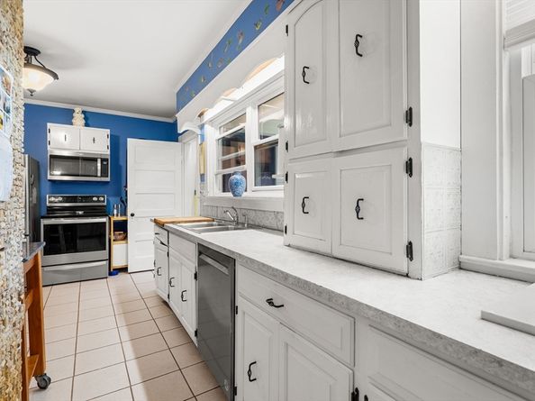 15 Beacon St 15, Danvers MA 01923