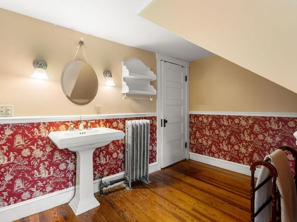 15 Beacon St 15, Danvers MA 01923