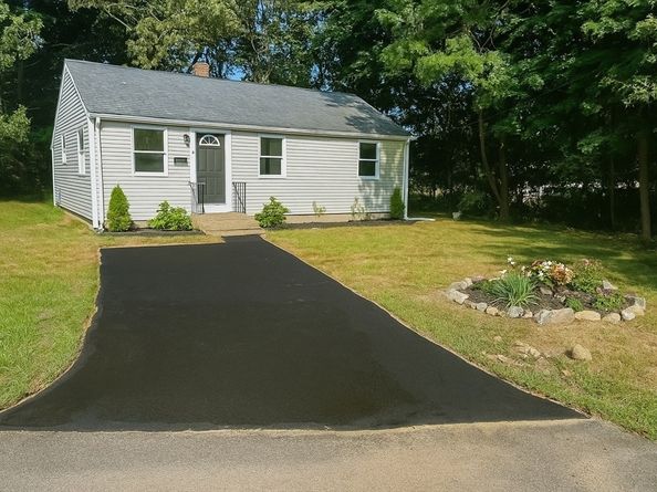 47 Donna St, Brockton MA 02302
