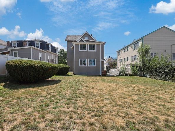 61 Everett St, Everett MA 02149