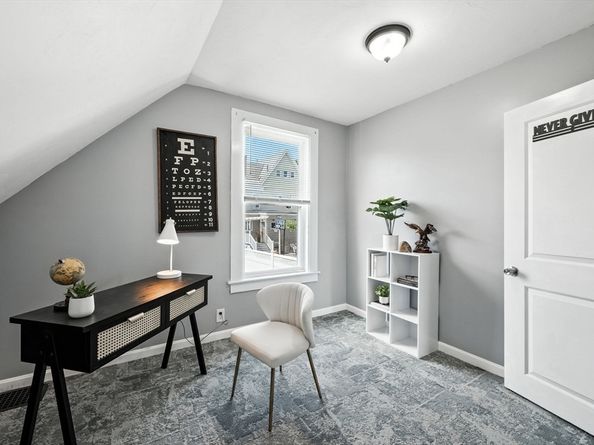 6 Williams Pl, Lynn MA 01902