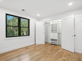 68 Pearl St, Upton MA 01568