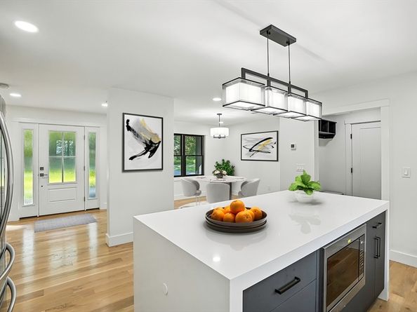 68 Pearl St, Upton MA 01568