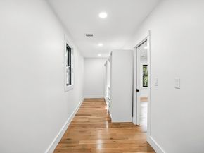 68 Pearl St, Upton MA 01568