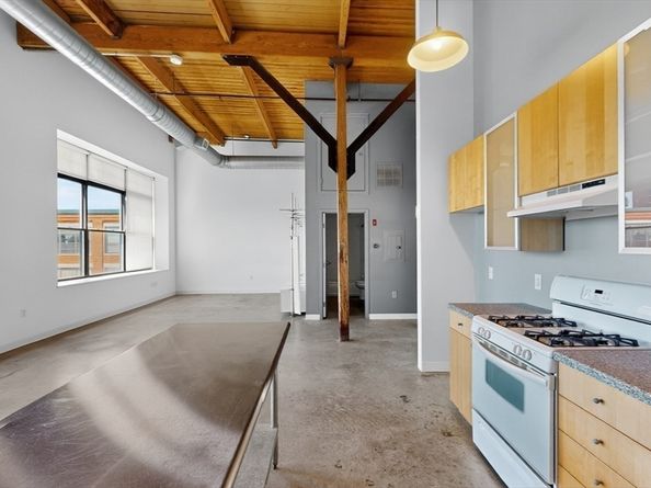 60 Dudley St 303, Chelsea MA 02150