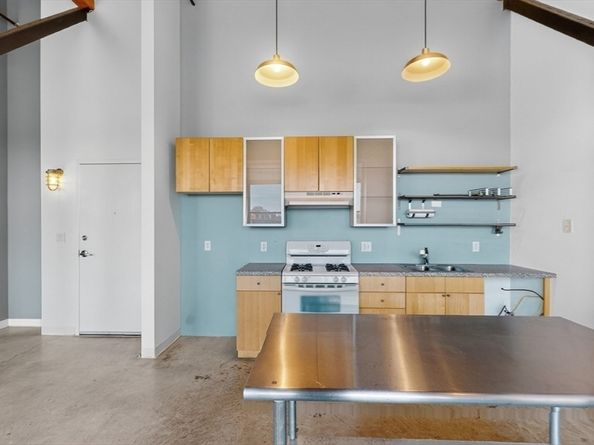 60 Dudley St 303, Chelsea MA 02150