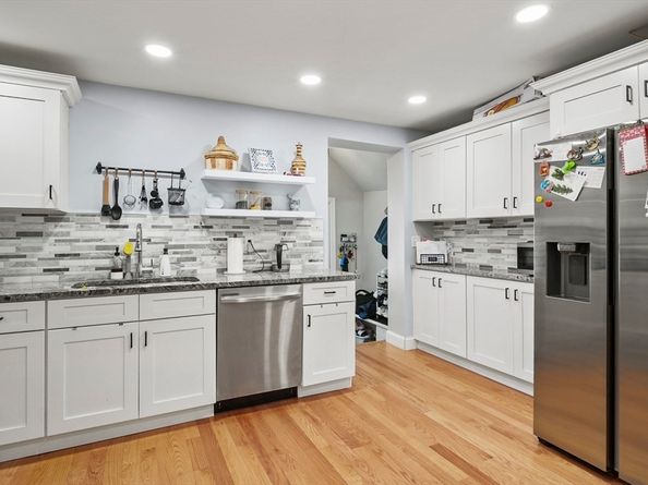 29 Bennett Lane, Lancaster MA 01523