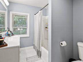 29 Bennett Lane, Lancaster MA 01523