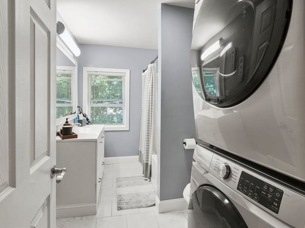 29 Bennett Lane, Lancaster MA 01523