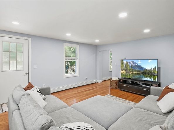 29 Bennett Lane, Lancaster MA 01523