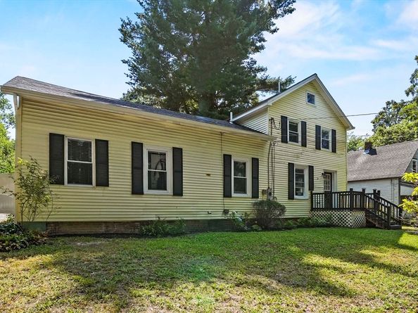 29 Bennett Lane, Lancaster MA 01523