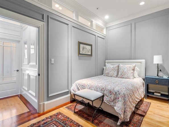273 Commonwealth Ave 9, Boston MA 02116