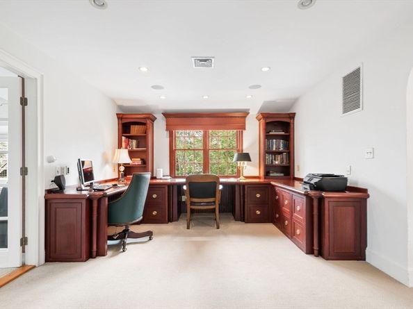 56 Ledgeway, Wellesley MA 02481
