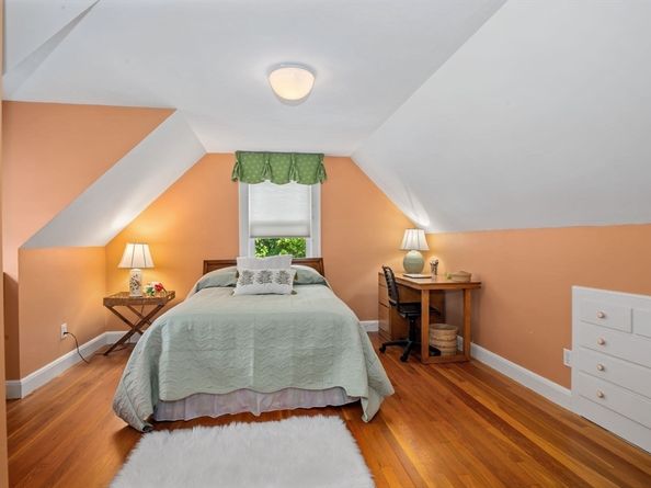 27 Concord St, Needham MA 02494