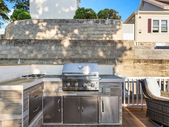 58 Atkins Ave, Lynn MA 01904
