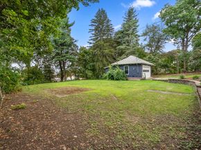 37 Kenwood Ave, Worcester MA 01605