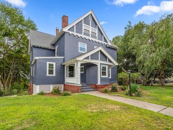 37 Kenwood Ave