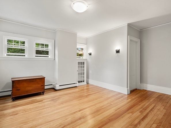 37 Kenwood Ave, Worcester MA 01605