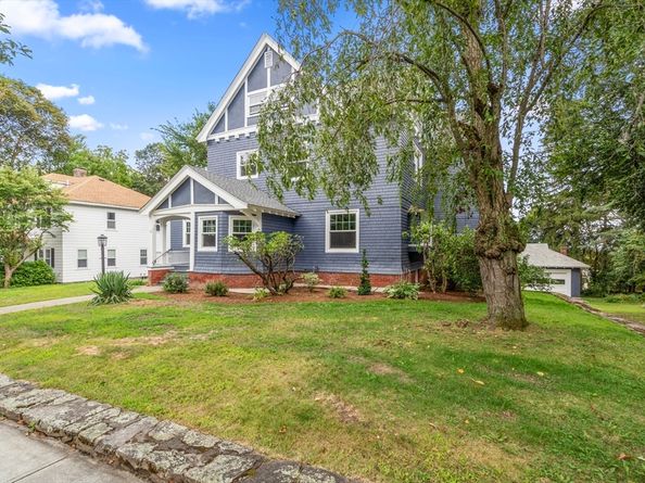 37 Kenwood Ave, Worcester MA 01605