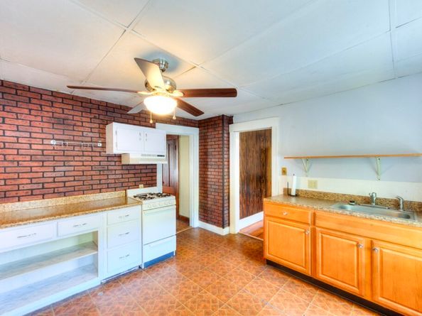 15 Dix St, Worcester MA 01609