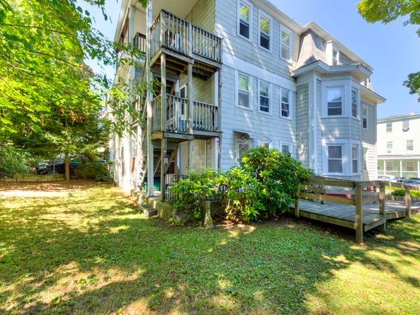15 Dix St, Worcester MA 01609