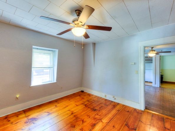 15 Dix St, Worcester MA 01609