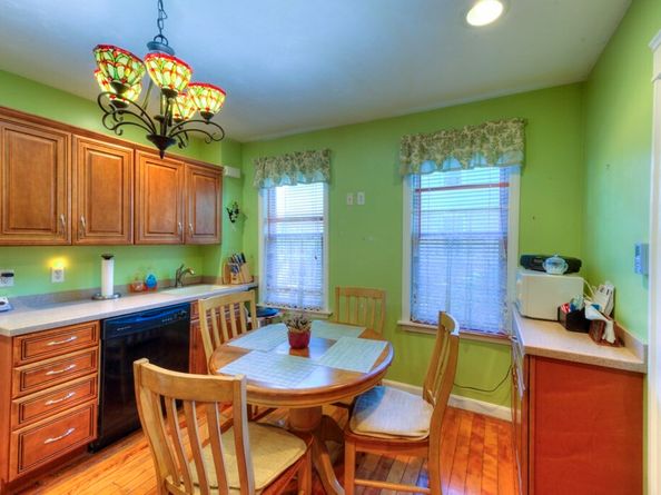 15 Dix St, Worcester MA 01609
