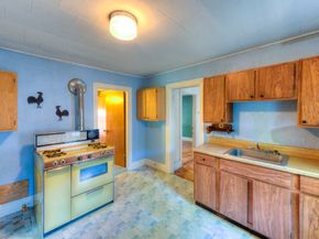15 Dix St, Worcester MA 01609
