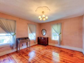15 Dix St, Worcester MA 01609