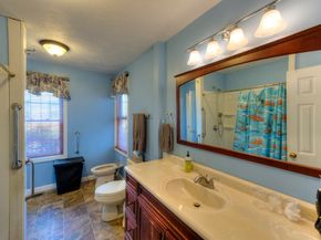 15 Dix St, Worcester MA 01609