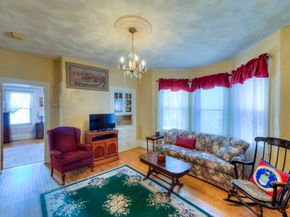 15 Dix St, Worcester MA 01609