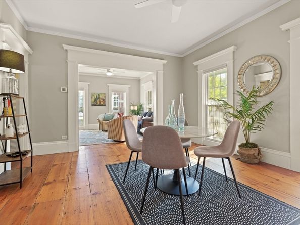 22 Union Street 1, Reading MA 01867